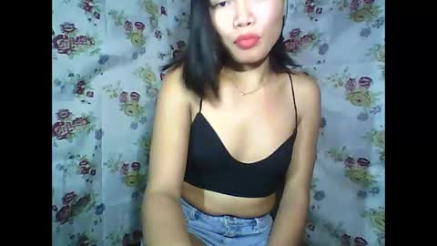 Snapshot of urluckyfuck123 chatting on February 5, 2:37 pm Jasmin online show from February 5, 2:37 pm