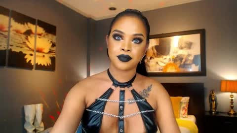 UrMajestyTyra online show from March 16, 5:55 am