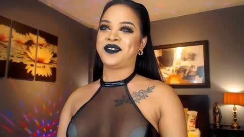 UrMajestyTyra online show from April 21, 2:04 am