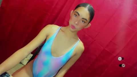 urpretty_mistake online show from March 5, 9:14 am