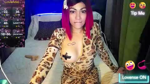 kimmykimberly online show from October 21, 12:36 am