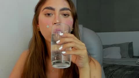 Angela online show from January 28, 8:47 pm