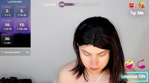 valeriagill_ online show from December 14, 11:44 pm