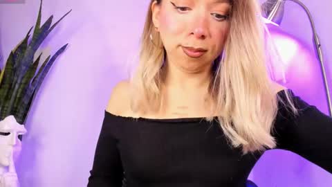 D A N I - INSTAGRAM VIKO QQ online show from November 4, 5:56 pm