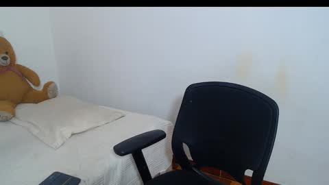 instagram Viviana73215 online show from March 24, 2:33 pm