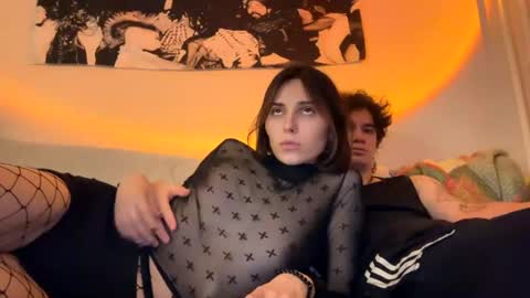 vivianglow online show from July 14, 9:42 pm