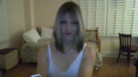 Snapshot of whisperlace chatting on September 27, 9:51 am Whisper online show from September 27, 9:51 am