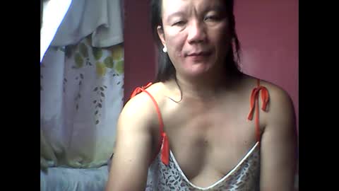 wild_sunflower11 online show from December 29, 10:36 pm