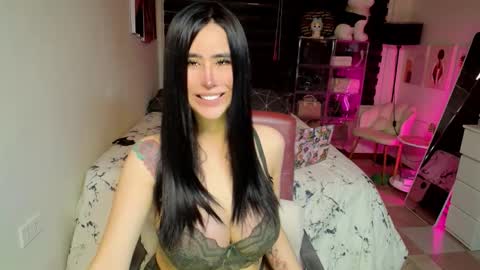Snapshot of xhotcockcumts chatting on October 23, 8:18 am Barbie ann online show from October 23, 8:18 am