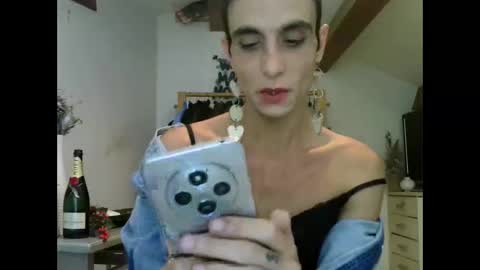 Wendy online show from October 24, 5:51 pm