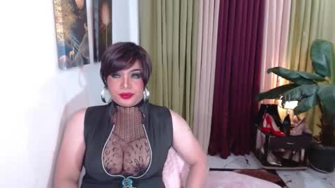 xxeroticdhaliaxx online show from February 3, 6:22 am