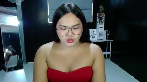 Kylie Smith online show from November 5, 6:24 am