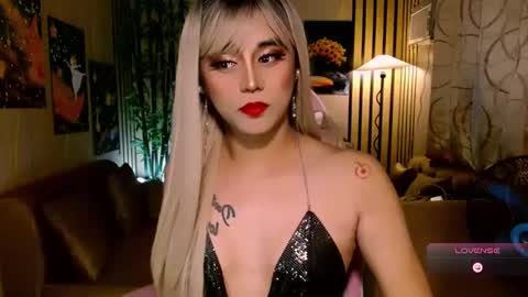 xxmissjuliaxx online show from March 5, 11:54 pm