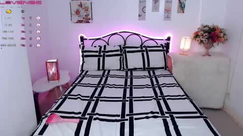 Pau Madrigal online show from February 6, 11:37 pm