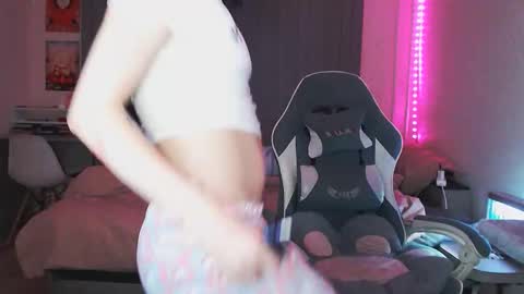 Yami online show from November 17, 9:36 pm