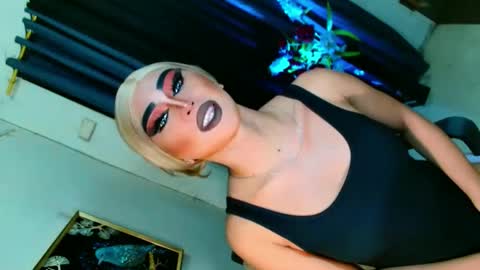 miss yasii online show from October 12, 3:36 pm