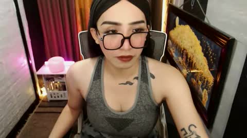 yassiered online show from March 30, 9:32 am