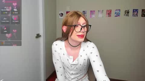 Mikaella - Mika online show from November 11, 1:07 am