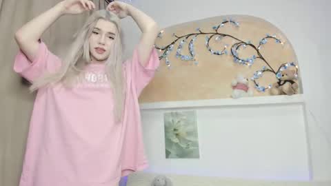 Alice online show from December 5, 12:33 pm