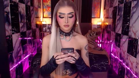 Kath Harper online show from January 16, 10:28 pm