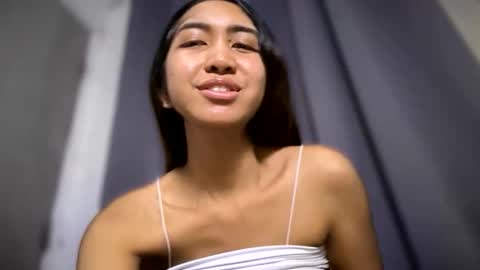 yourlovebella88 online show from January 9, 12:04 am