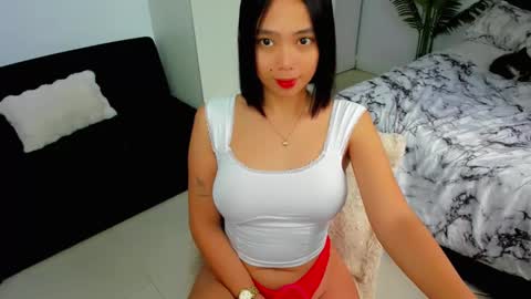 Snapshot of yowginethegreat chatting on January 26, 4:20 am YowgineTheGreat online show from January 26, 4:20 am