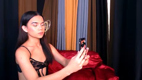 ysabel_keller online show from July 19, 6:28 am
