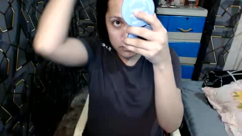 yumi online show from October 16, 10:31 pm