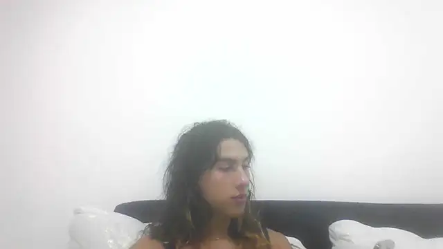 roxana collins online show from April 6, 3:48 am