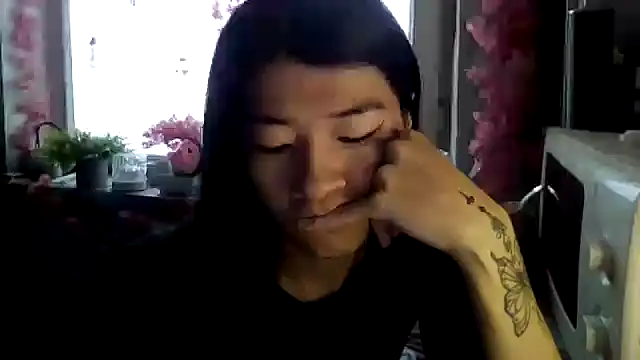 CarlyJoy online show from December 20, 9:15 am