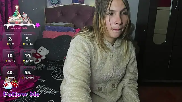 Tiffany bunny2023 online show from December 4, 1:43 am