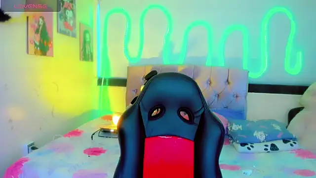 Jessica smith 1 online show from April 20, 11:23 am