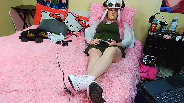 Blakelytgirl online show from April 21, 5:58 am