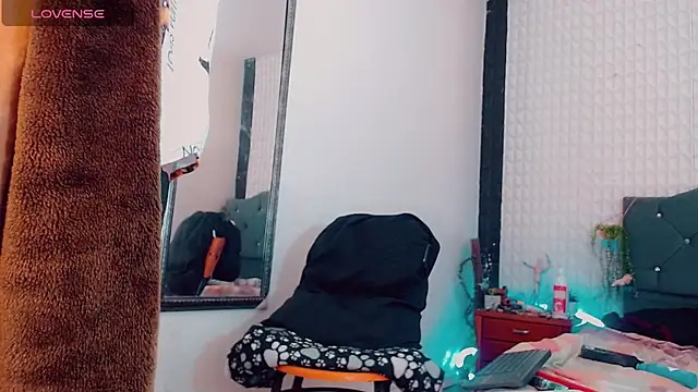 twoblacksexy online show from January 6, 10:57 am