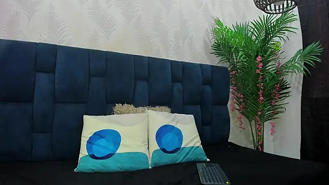 Ammy Connor1 online show from November 26, 9:17 pm