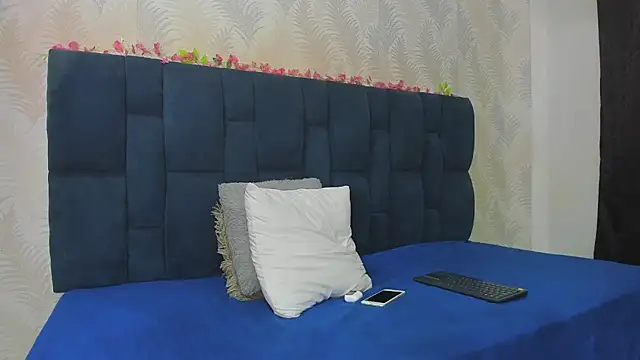 Ammy Connor1 online show from April 13, 8:57 pm