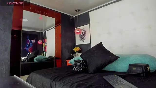 CloeRodriguez online show from October 10, 8:21 pm