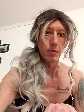 AlexiaXXL online show from December 18, 5:46 am