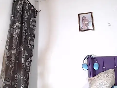 KandyHot  online show from October 22, 4:03 am