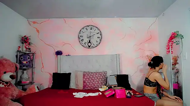 maria camilacms online show from April 8, 6:20 pm