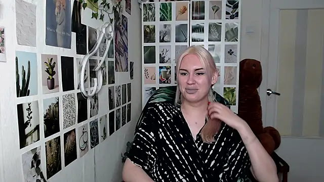 CapriScorpion online show from November 6, 10:04 am