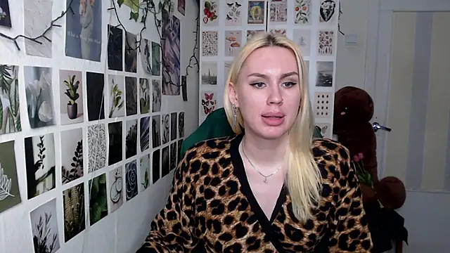 CapriScorpion online show from April 4, 4:27 pm