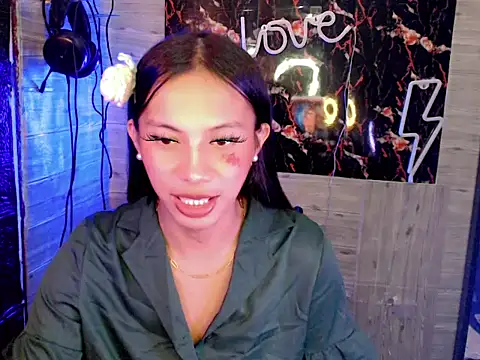 Snapshot of FinaFucker6969 chatting on September 17, 5:23 am FinaFucker6969 online show from September 17, 5:23 am