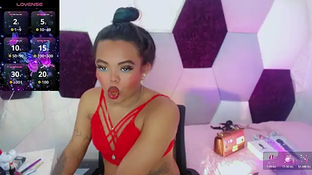 KayleighDreams  online show from February 11, 9:28 am