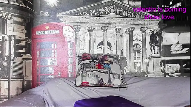 Haileybieberr online show from February 11, 5:10 pm