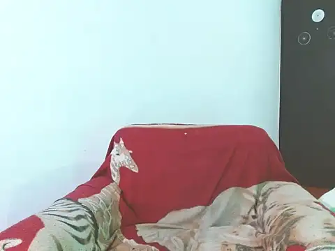 lucydreamm online show from April 19, 12:44 am