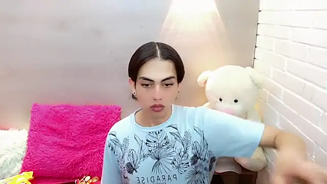 Daniela Pink  online show from October 4, 8:09 pm