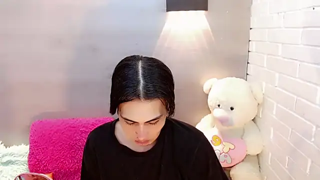 Daniela Pink  online show from October 7, 7:59 pm