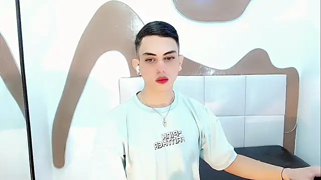 Daniela Pink  online show from April 9, 6:47 pm