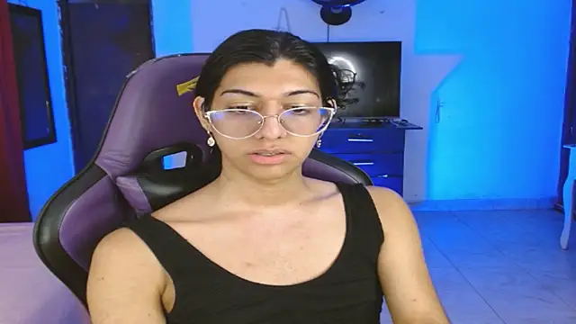 engielphoenis14 online show from January 16, 3:15 am